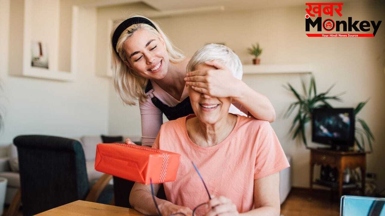 Mother’s Day 2026: सभी का ख्याल रखती है ‘वो’, मां की देखभाल के लिए गिफ्ट करें ये चीजें