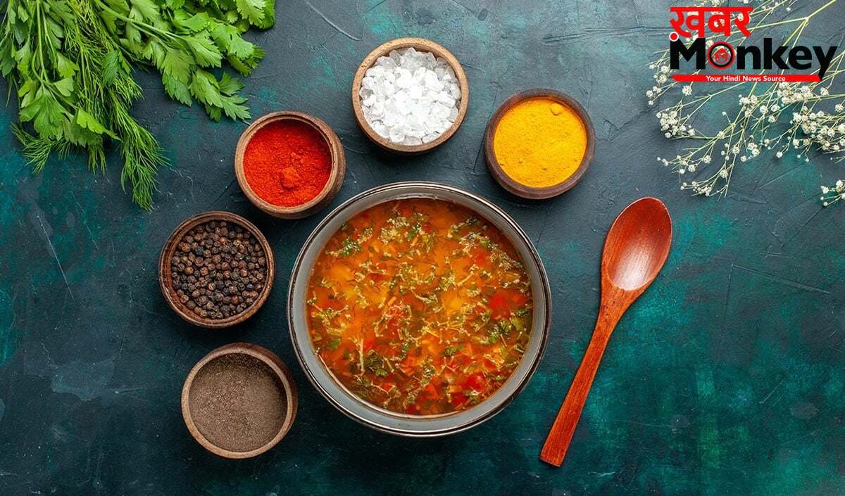 घर की सब्जी को बनाना है सुपर टेस्टी, तो ट्राई करें ये आसान ट्रिक्स