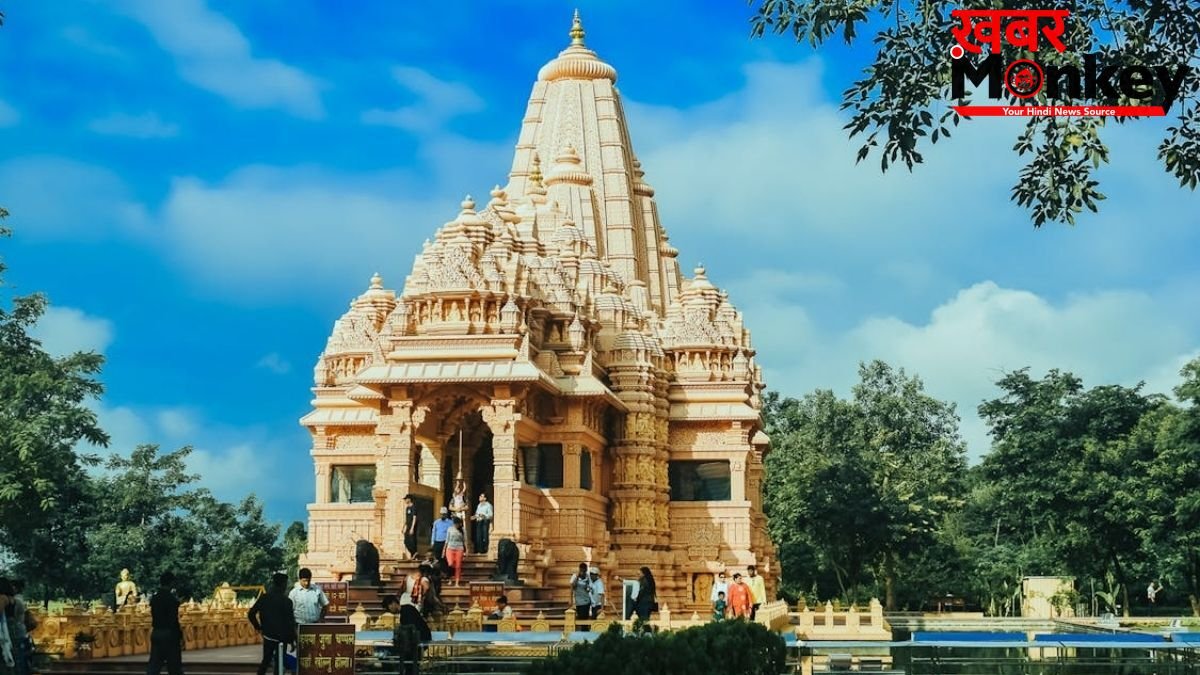 शिव मंदिर में प्रवेश करते ही भक्त बजाते हैं ताली, जानिए महादेव के आगे कब और कितनी बार बजानी चाहिए तालियां