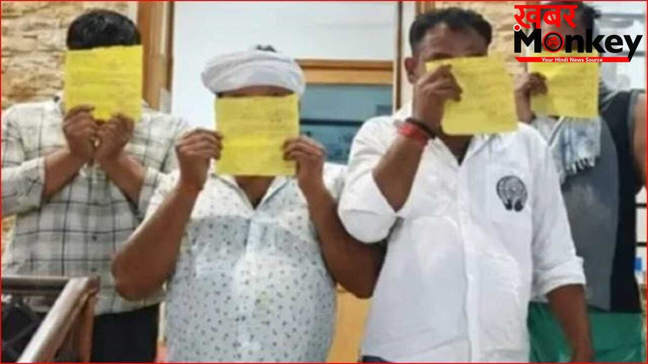 पहले महिलाओं को छेड़ा, फिर गंगा घाट पर एक दूसरे को करने लगे Kiss… हरिद्वार में अश्लील हरकतें करने वाले यूपी के 4 युवक अरेस्ट