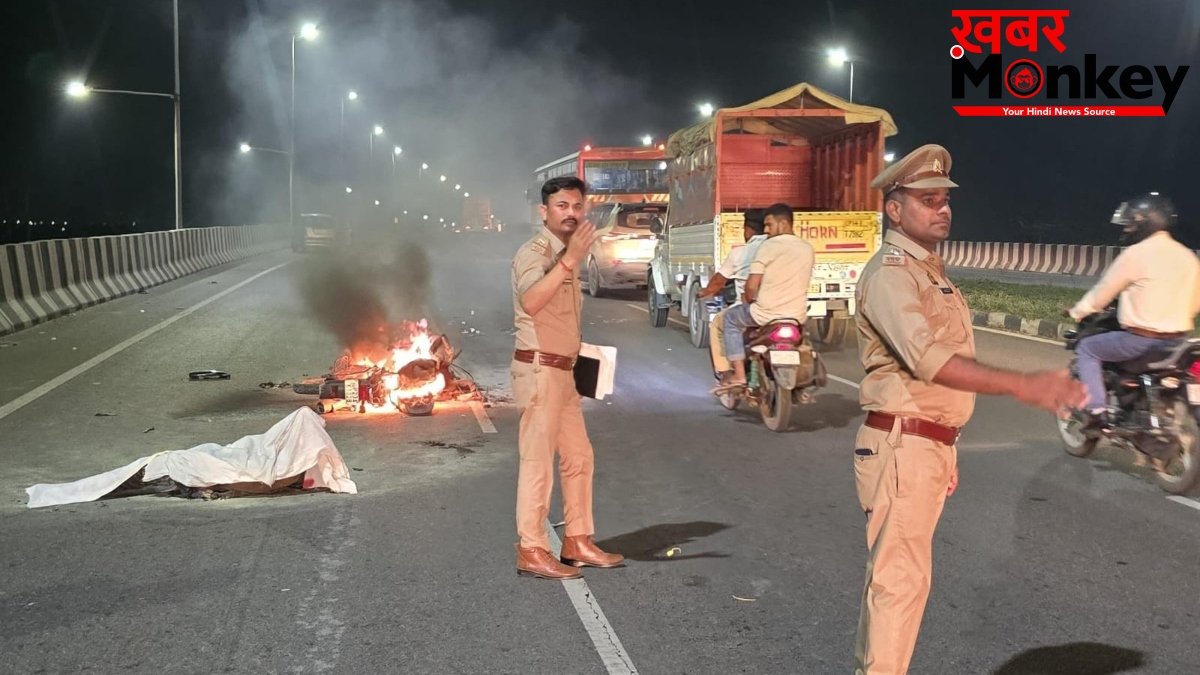 दिल्ली-लखनऊ हाईवे पर चलती बाइक बनी आग का गोला, युवक की जिंदा जलकर दर्दनाक मौत