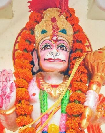 कल मनाया जाएगा पांचवां बड़ा मंगल, हनुमान जी को जरूर लगाएं ये 5 भोग, पूरी होगी हर मनोकामना