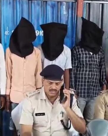 पुलिस ने चलाया विशेष चेकिंग अभियान, 4 लाख के कोडिंग कफ सिरप के साथ 5 गिरफ्तार