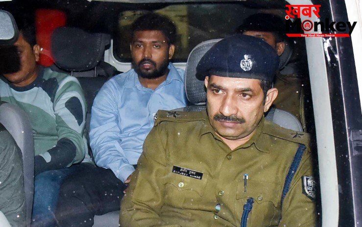 खान सर की गिरफ्तारी के लिए रेडः पुलिस अफसरों की हाई लेवल मीटिंग