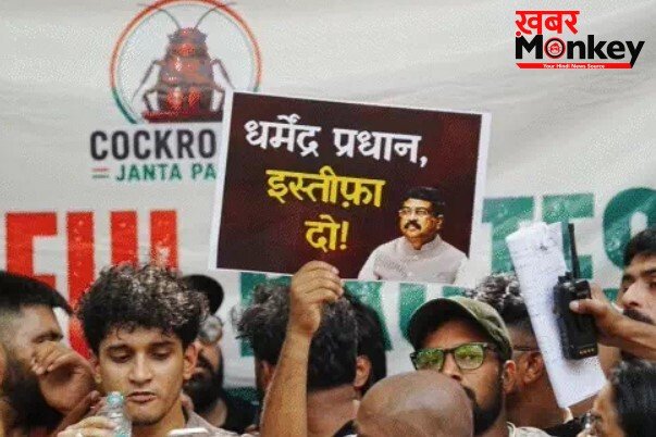 दिल्ली में 5 घंटे प्रदर्शन करके भाग गये कॉकरोच, अब अगले शनिवार होगा फैसला
