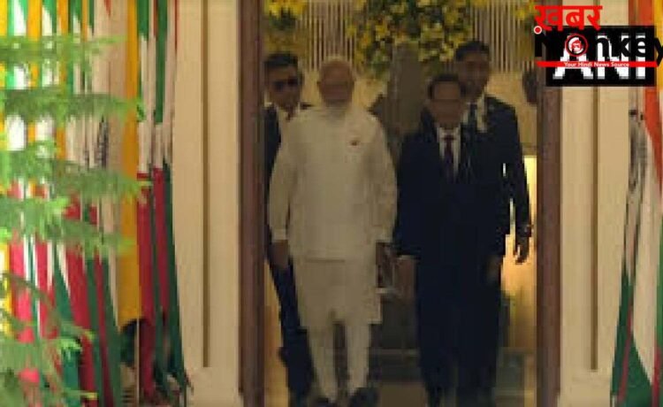 जिसे पागलों की तरह डरा रहा चीन, वो अचानक मोदी से मिलने आया! जिसे पागलों की तरह डरा रहा चीन, वो अचानक मोदी से मिलने आया!