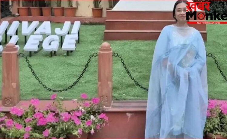 दिल्ली यूनिवर्सिटी की लेडी प्रोफेसर हत्याकांड की गुत्थी सुलझी, कोलकाता से रची गई थी साजिश, कपल अरेस्ट दिल्ली यूनिवर्सिटी की लेडी प्रोफेसर हत्याकांड की गुत्थी सुलझी, कोलकाता से रची गई थी साजिश, कपल अरेस्ट