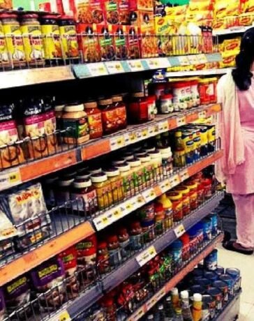 महंगाई और किल्लत से बचने की तैयारी! वॉर के हालातों के बीच कंज्यूमर कंपनियों ने बदली चाल, बनाया प्लान-बी