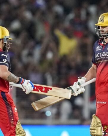 IPL चैंपियन बनने के बाद RCB के प्लेयर पर गिरी गाज, BCCI ने सुनाई कड़ी सजा