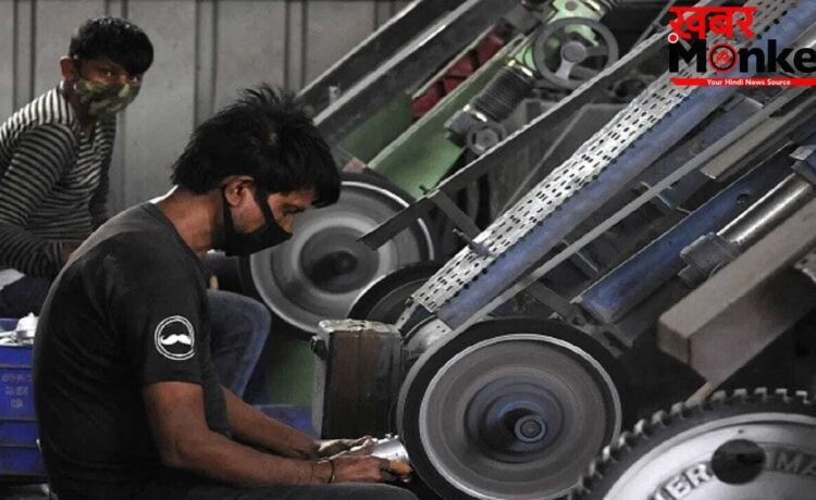इकोनॉमी के लिए शानदार खबर: मई में मैन्युफैक्चरिंग सेक्टर ने पकड़ी रफ्तार, तीन महीने में सबसे तेज