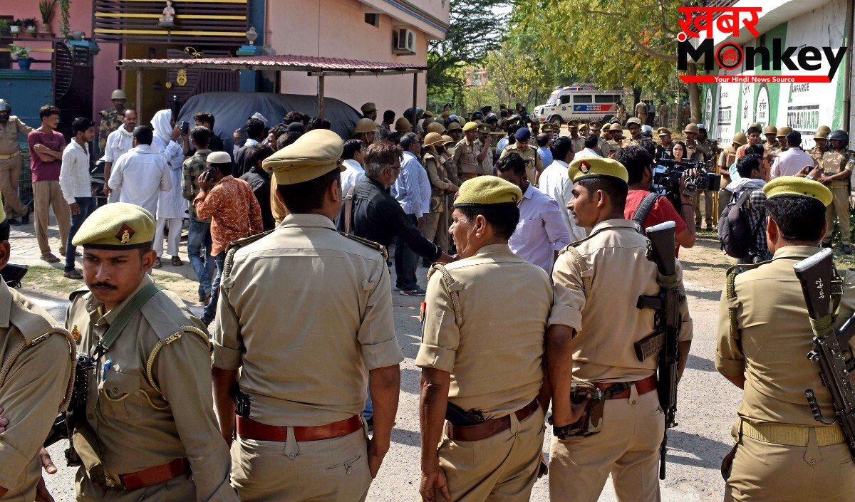 मथुरा में खूनी खेल: पत्नी से विवाद के बाद पति ने तमंचे से उड़ाया सिर, फिर खुद को भी गोली मारकर दी जान