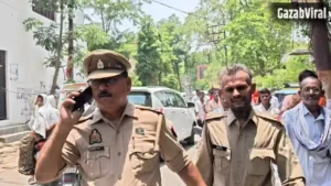 Mirzapur News: पुलिस की वर्दी पहनकर घूम रहा था फर्जी इंस्पेक्टर, पूछताछ में खुली पोल​