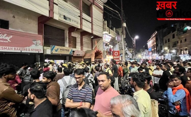 बंद घर, 4 लाशें और बोर्ड पर लिखा ‘रहस्य’… प्रयागराज की उलझी मर्डर मिस्ट्री, अलग-अलग कमरों में मिले शव बंद घर, 4 लाशें और बोर्ड पर लिखा ‘रहस्य’… प्रयागराज की उलझी मर्डर मिस्ट्री, अलग-अलग कमरों में मिले शव