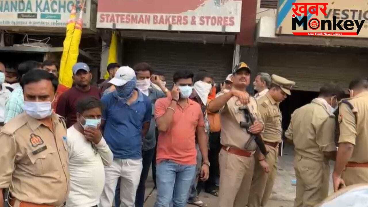Prayagraj Crime News: प्रयागराज में बंद घर से मिली 3 लाशें, बुजुर्ग दंपत्ति और बेटी की मौत; बेटा लापता