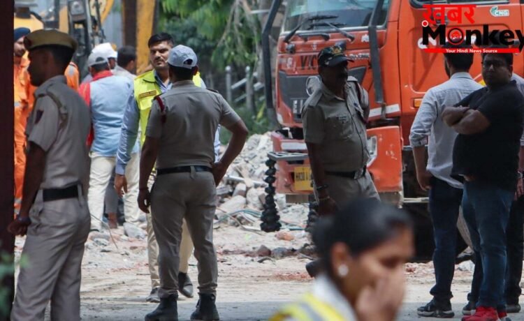 दिल्ली में क्राइम आउट ऑफ कंट्रोल! न्यू उस्मानपुर में नाबालिग की चाकू मारकर हत्या, अमर कॉलोनी में 10वीं के छात्र को मारी गयी गोली दिल्ली में क्राइम आउट ऑफ कंट्रोल! न्यू उस्मानपुर में नाबालिग की चाकू मारकर हत्या, अमर कॉलोनी में 10वीं के छात्र को मारी गयी गोली