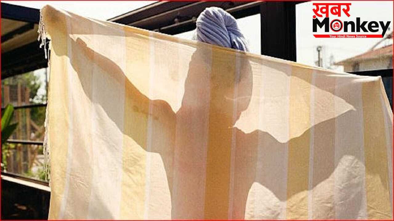 लव प्रपोजल ठुकराया तो चिढ़ गया सरकारी बाबू, लेडीज टॉयलेट में लगा दिया स्पाई कैमरा, फिर…