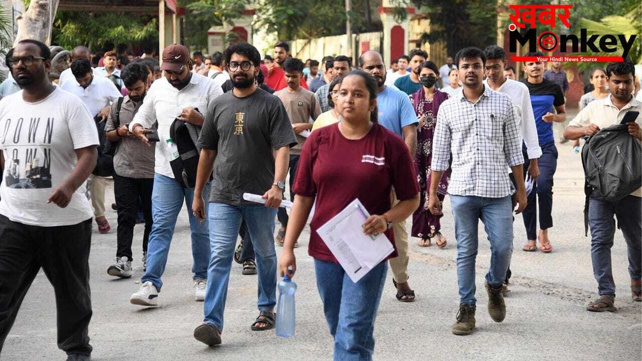UP Police Constable Exam 2026: रेलवे चलाएगा एग्जाम स्पेशल ट्रेन… बसों में मुफ्त यात्रा कर सकेंगे अभ्यर्थी