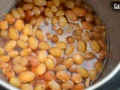 Eating Raisins: रोजाना किशमिश खाने से त्वचा पर आएगा नेचुरल ग्लो, बाल होंगे लंबे-घने; जानें 10 जबरदस्त फायदे​