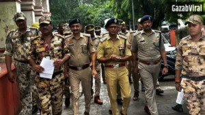 आगरा में हाई अलर्ट सुरक्षा का रिव्यू: UPSSF की उच्चस्तरीय समिति ने मेट्रो और जिला न्यायालय का किया निरीक्षण​