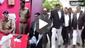 अयोध्या में वकीलों ने काटा बवाल! पुलिस बैरिकेड्स तोड़कर थाने में घुसी भारी भीड़, चंपत राय पर दर्ज होगी FIR​