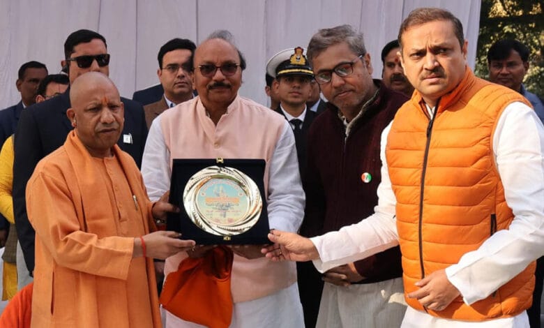 नेताजी सुभाष चंद्र बोस आज भी देशविरोधी तत्वों के सामने न झुकने की प्रेरणा प्रदान करते हैं- मुख्यमंत्री योगी आदित्यनाथ