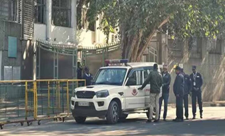 9 स्कूलों को बम से उड़ाने की धमकी, बम स्क्वाड तैनात – Khabar Monkey 9 स्कूलों को बम से उड़ाने की धमकी, बम स्क्वाड तैनात – Khabar Monkey