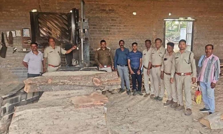 सक्ती वन परिक्षेत्र एवं उड़नदस्ता की संयुक्त कार्रवाई