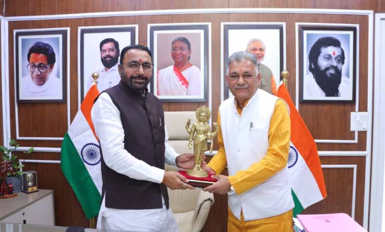 केंद्रीय आयुष राज्य मंत्री (स्वतंत्र प्रभार) श्री जाधव से मिले, आयुष मंत्री इन्दर सिंह परमार