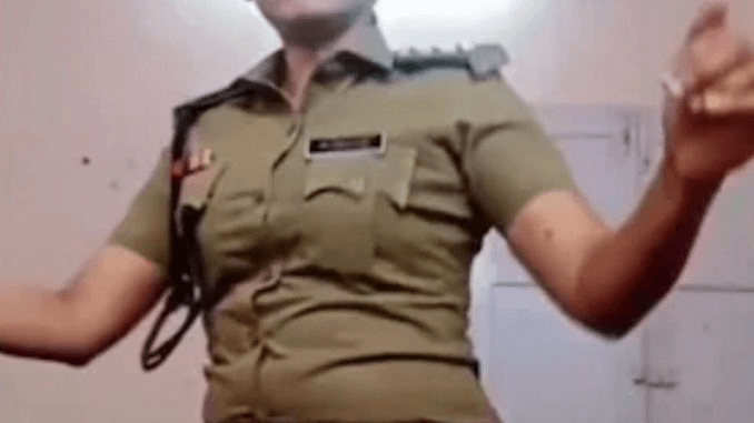 ‘मैं तो जैसे जिंदा लाश बन गई हूं’, शादी के झांसे में लेकर पुलिसवाली के साथ कई बार रेप !! “ • ˌ ‘मैं तो जैसे जिंदा लाश बन गई हूं’, शादी के झांसे में लेकर पुलिसवाली के साथ कई बार रेप !! “ • ˌ