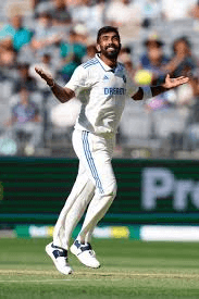 जसप्रीत बुमराह बने ICC टेस्ट क्रिकेटर ऑफ द ईयर 2024, चोट के बाद धमाकेदार वापसी से रचा इतिहास!! “ • ˌ जसप्रीत बुमराह बने ICC टेस्ट क्रिकेटर ऑफ द ईयर 2024, चोट के बाद धमाकेदार वापसी से रचा इतिहास!! “ • ˌ