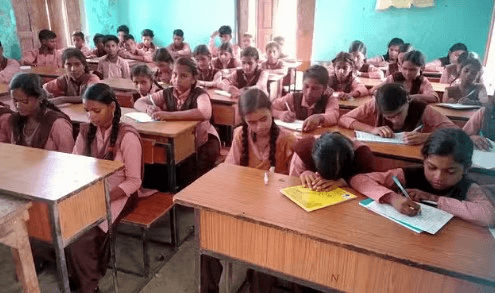 भीषण ठंड के कारण यूपी में स्कूलों को लेकर लिया गया बडा फैसलाः जानिए पूरी खबर!! “ • ˌ भीषण ठंड के कारण यूपी में स्कूलों को लेकर लिया गया बडा फैसलाः जानिए पूरी खबर!! “ • ˌ